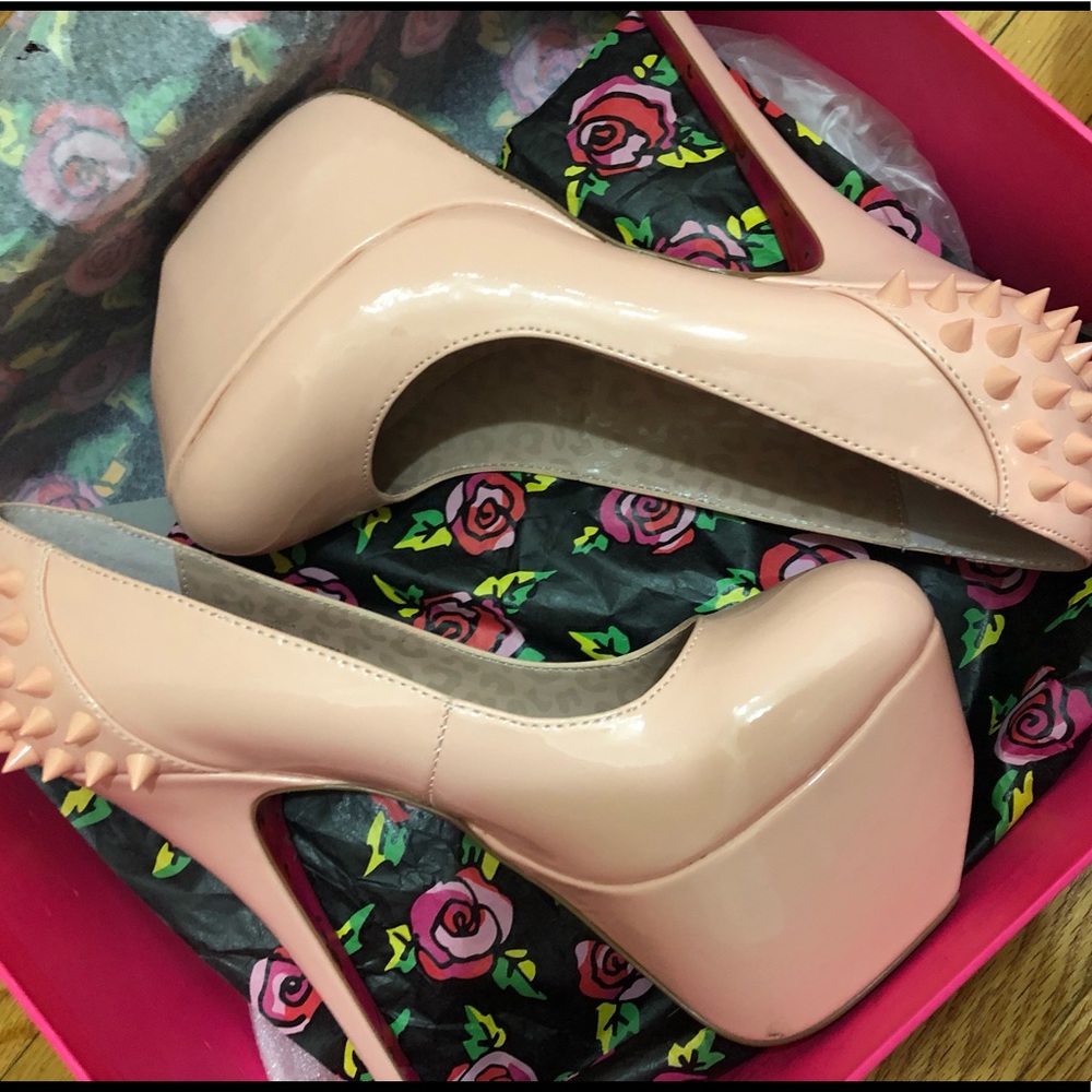 Betsy Johnson Shoes